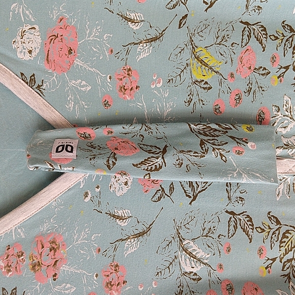 This is J Henley Harem Long Sleeve Bamboo Jammers Pajama Top and Headband New - Picture 6 of 8